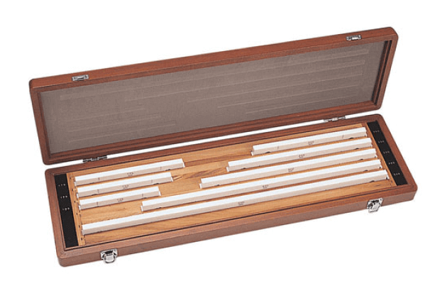 Bộ căn mẫu loại khối dài Mitutoyo 516-703-26