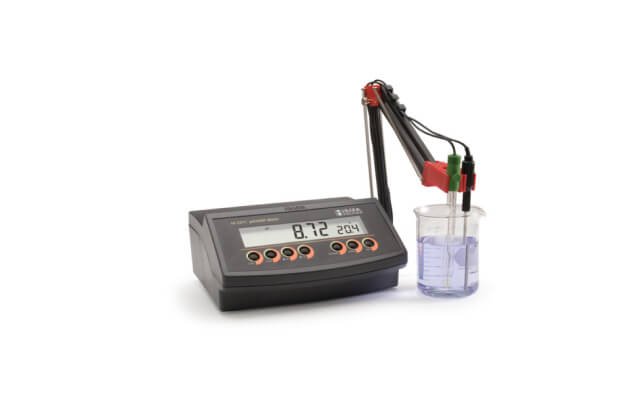 Máy đo pH/ORP/Nhiệt độ Hanna HI2211-02