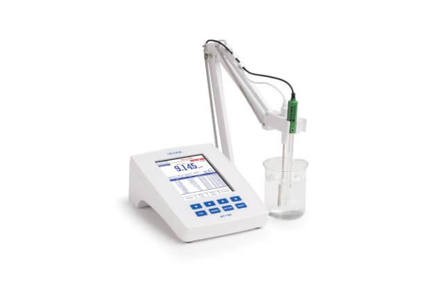 Máy đo pH/ORP/ISE/Nhiệt độ có CAL Check Hanna HI5222-02