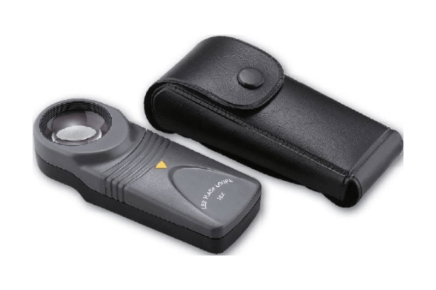 Kính lúp cầm tay có đèn LED Niigata Seiki LFL-15