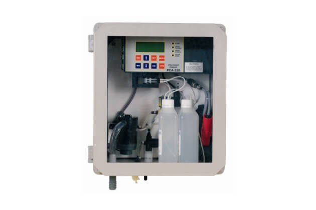 Máy phân tích và kiểm soát pH, Nhiệt độ, Clo Hanna PCA320-2