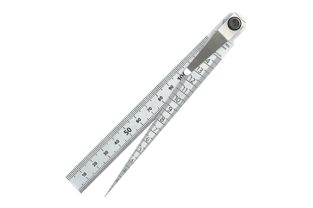 Thước lá kết hợp đo khe hở Niigata Seiki TPG-700S