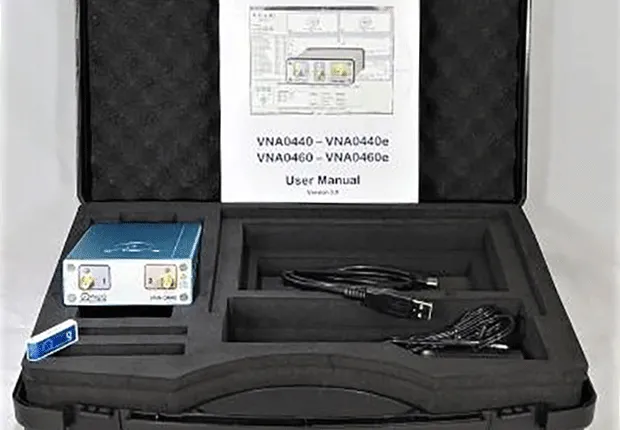 Máy phân tích mạng vector 2 cổng 4 GHz VNA-0440