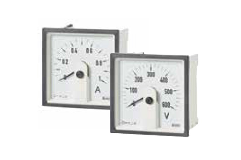 Đồng hồ analog đo điện áp DC thang đo đài kiểu DIN Crompton Instruments E244-05V