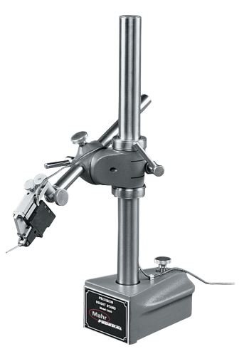 Đế gá đồng hồ so với chân đế tam giác MarStand 2400