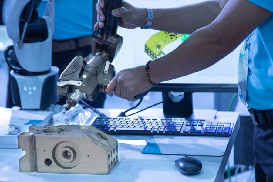 Máy đo CMM ứng dụng trong cơ khí chính xác