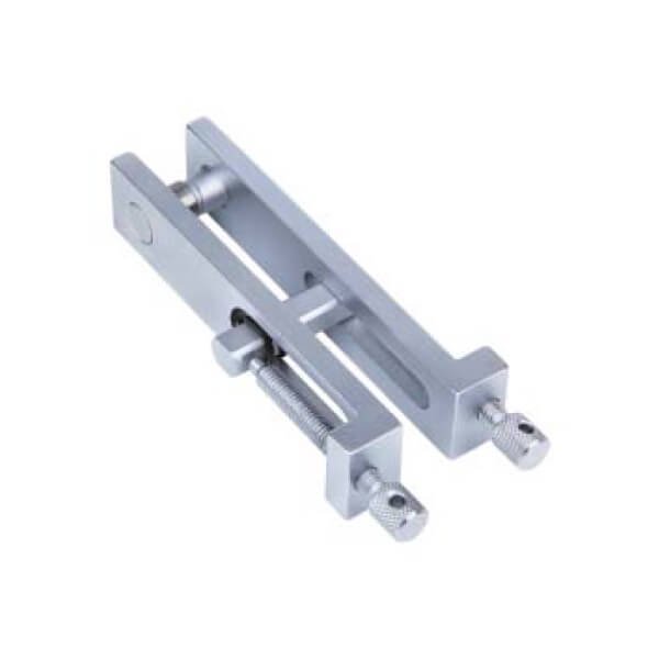Gá đỡ khối chuẩn Insize 6886-A 2 Gá đỡ khối chuẩn Insize 6886