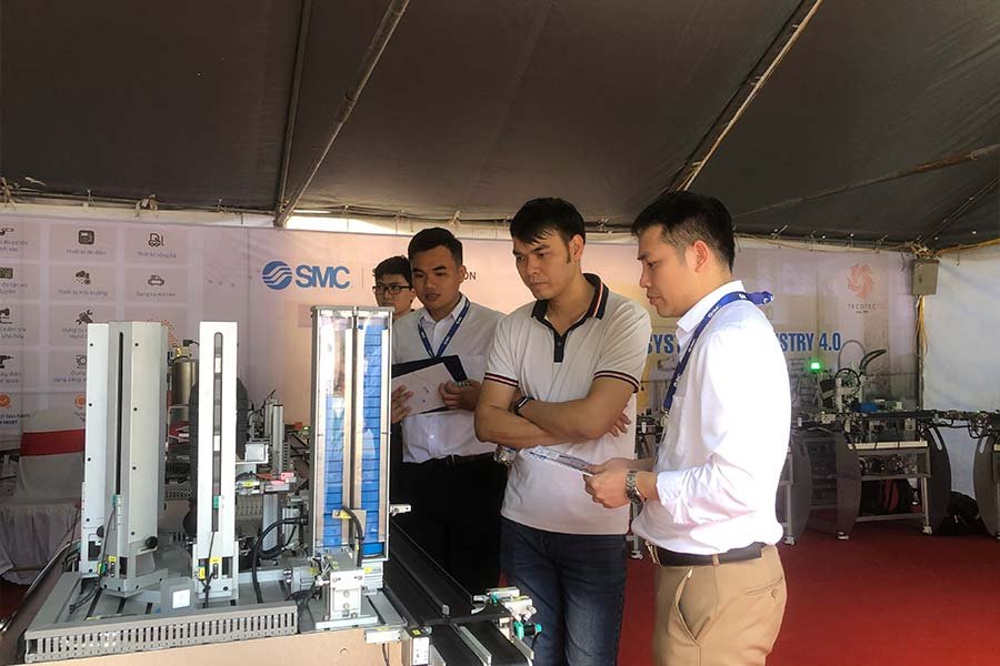 Chuyên gia Tecotec giới thiệu sản phẩm PROFITEST PV 1500 tới khách hàng