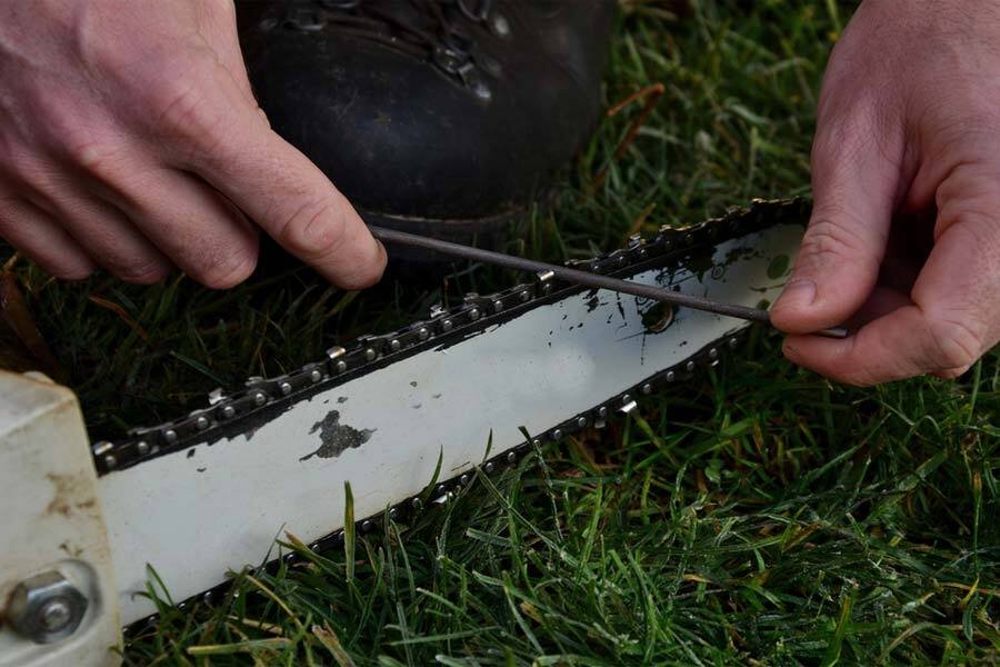 Công dụng và ưu điểm dũa sắt tròn mang lại