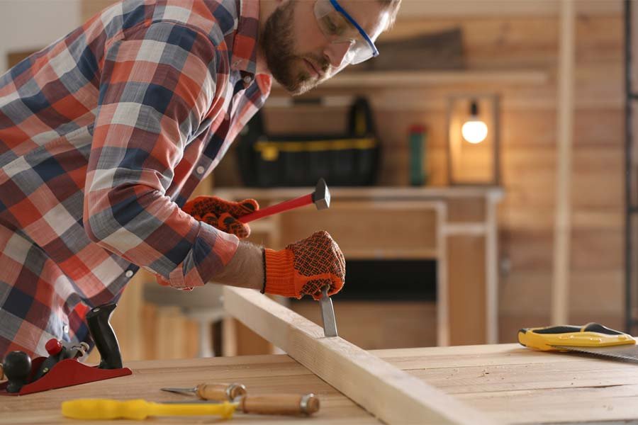 Tư thế đục gỗ trong cơ khí