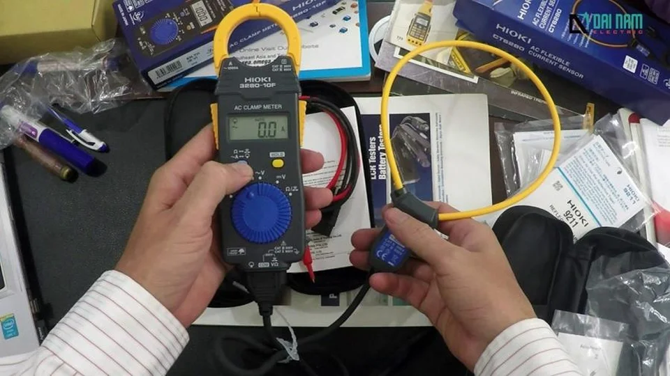 Ampe kìm Hioki 3280-10F