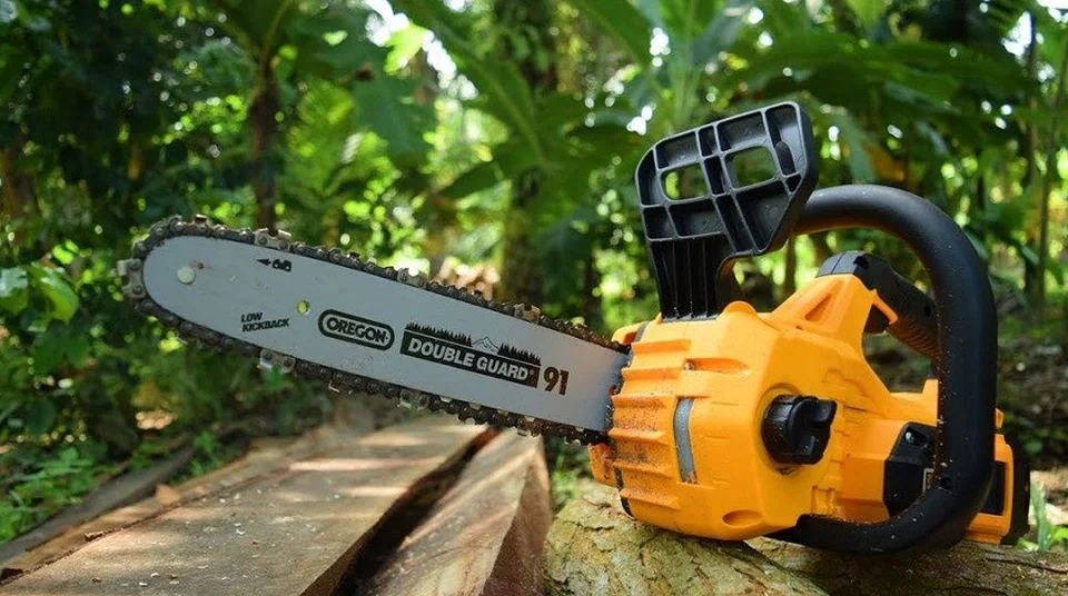 Tuy nhiên, máy cưa pin Ingco vẫn tồn tại một số nhược điểm