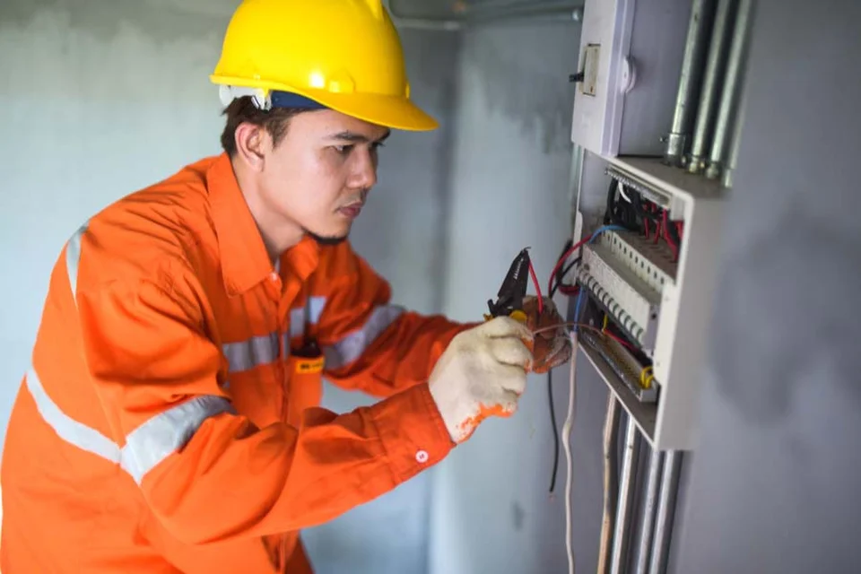 Công dụng của kìm điện