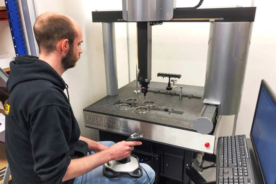 Máy đo CMM có những ưu điểm gì?