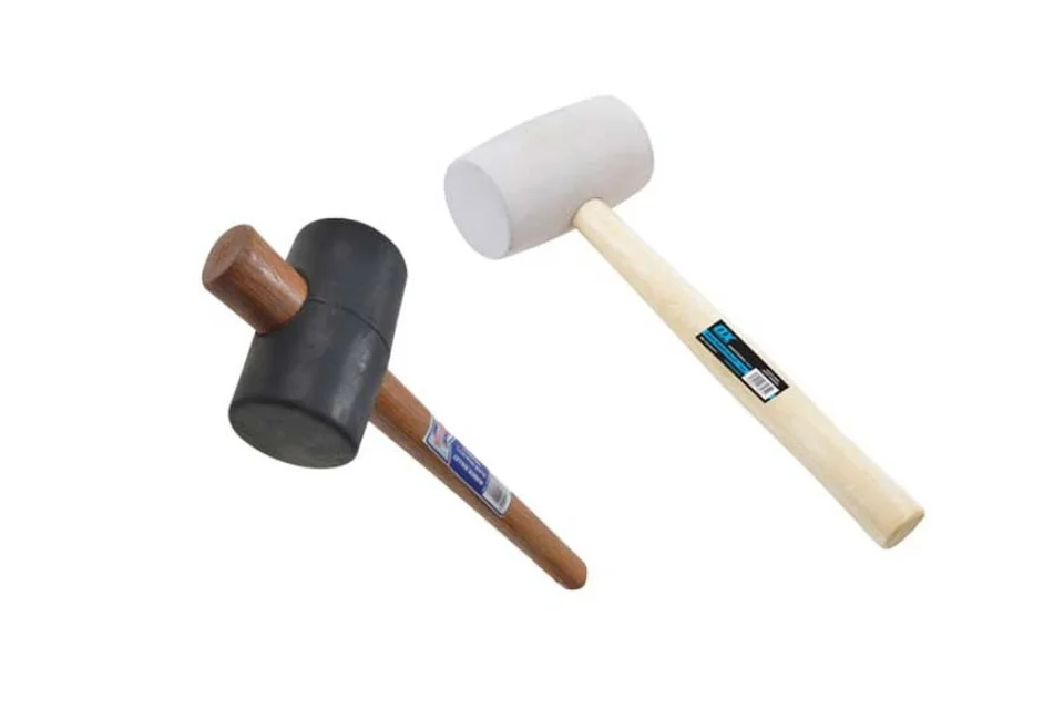 Các công việc đặc biệt cần chiếc búa có đầu cao su