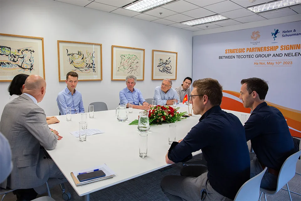 Toàn cảnh buổi lễ ký kết giữa Công ty Cổ phần TECOTEC Group và công ty Nelen & Schuurmans